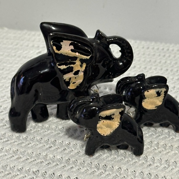 Vintage Black Ceramic Elephant Family Figurine Set - Picture 4 of 7